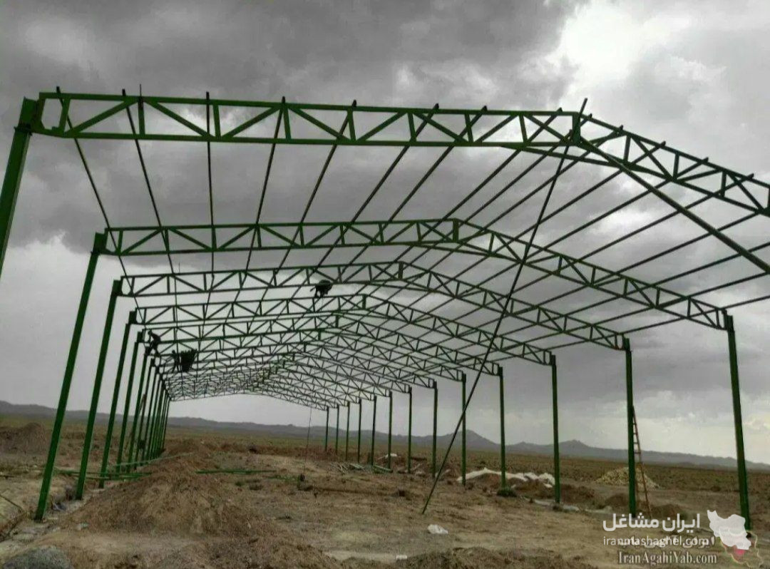 ساخت و اجرای سوله فلزی سبک شرکت ویرا عمران آرسس در اصفهان