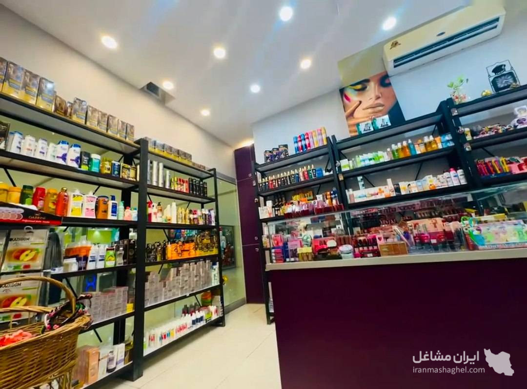 گالری محصولات آرایشی و بهداشتی فونیکس در شیراز