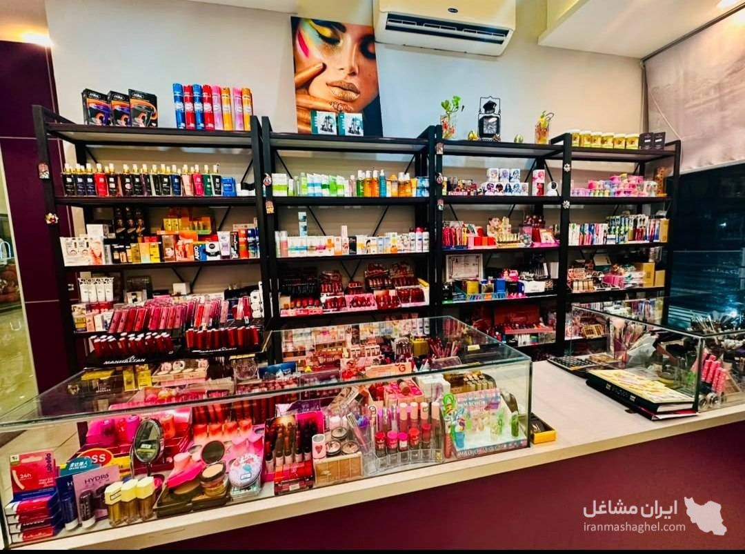 گالری محصولات آرایشی و بهداشتی فونیکس در شیراز