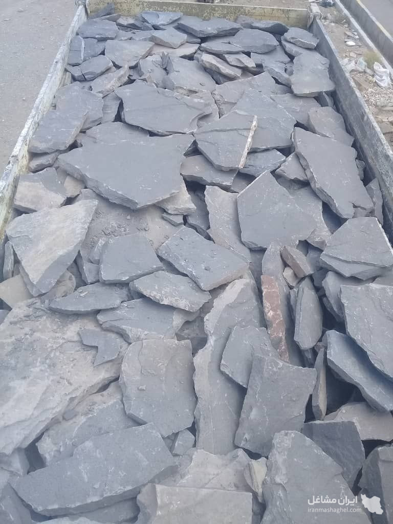 تولید قطعات سیمانی و آجرهای سنتی مجموعه کارآفرینی مجید جبالی در یزد