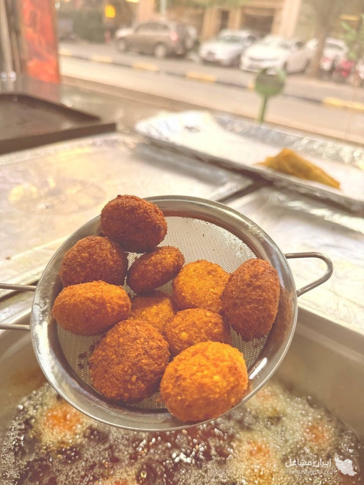 فلافل آبادان عسگری در اصفهان