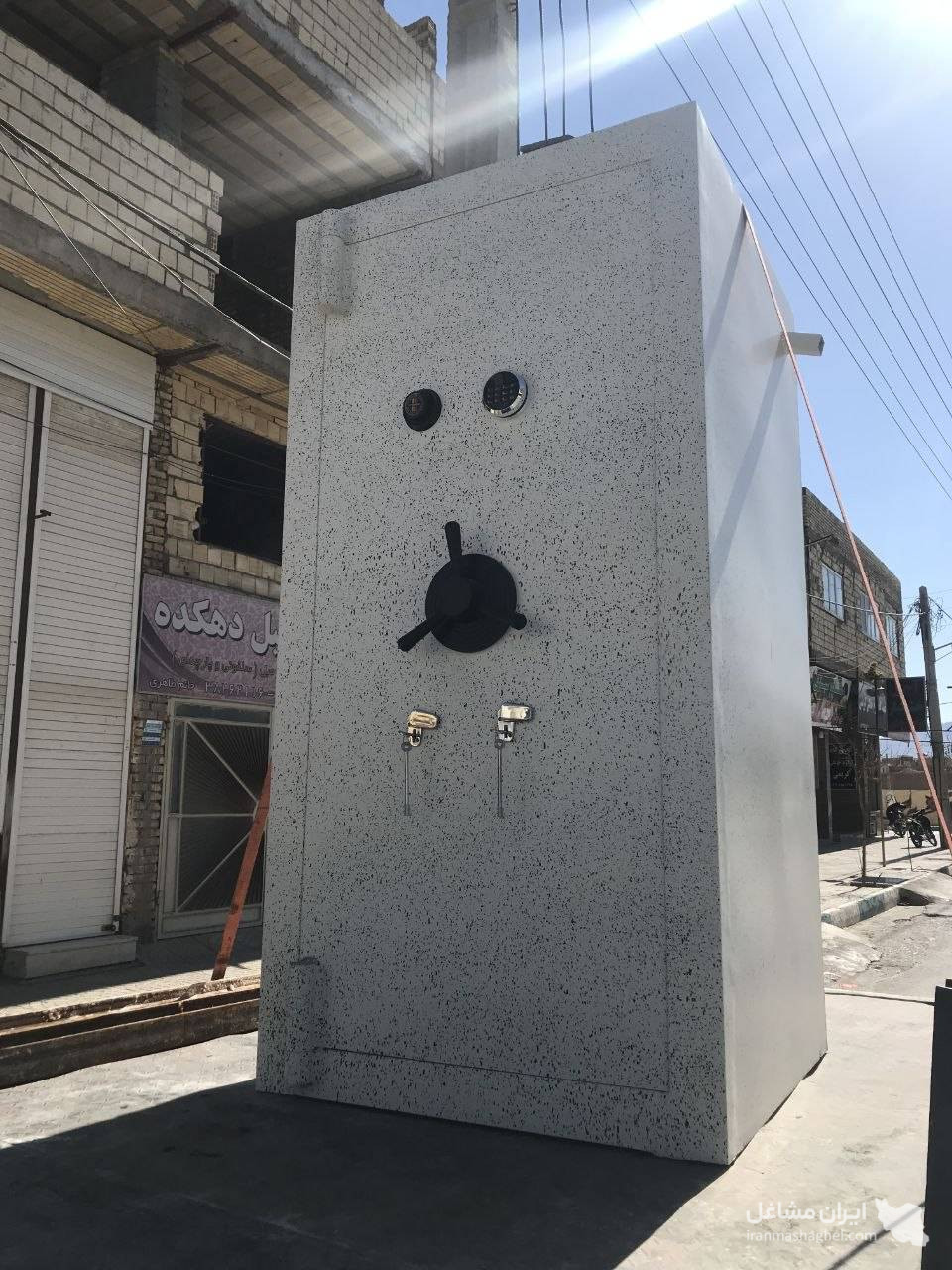 ساخت و فروش گاو صندوق آسانسوری طلافروشی گروه رایان در کرمان